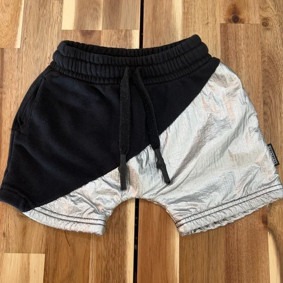🖤Nununu Baby Black & Silver Colorblock Shorts 12–18M - Picture 1 of 6